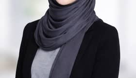 Professional LinkedIn Portrait Wanita